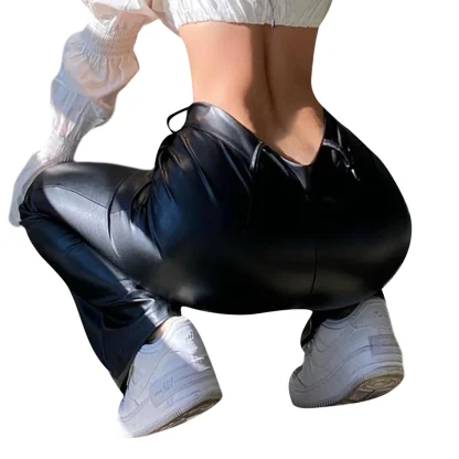 High-waist Black Flare Pants - Image 4